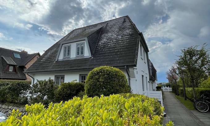 Keitum Apartment | Cozy, bright maisonette apartment in the beautiful Frisian village of Keitum on Sylt ❤️