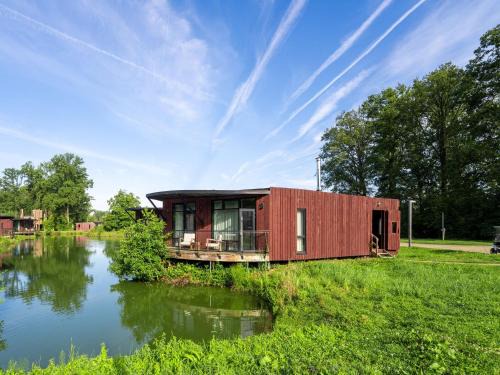 Maubray House | Cozy Bungalow with Pool