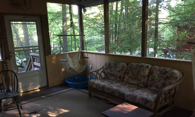 Lake Ariel Ski Chalet | Cozy Cabin in the Woods