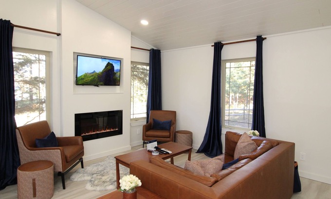 Angel Fire Cabin | Cozy cabin, king bed, fire pit, A/C, remodeled