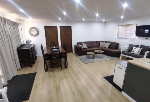 Dullstroom House | Cozy Cabin