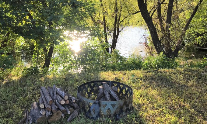 St. Charles Cabin | Cozy Camp Cottage at Glamping St. Louis