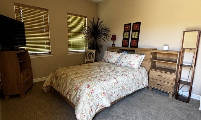 Palm Valley House | Cozy casita perfect for the traveler wanting to experience sunny Phoenix!