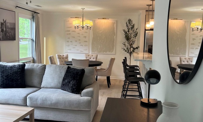 Sylvan Hills House | Cozy clean home in DOWNTOWN ATLANTA!