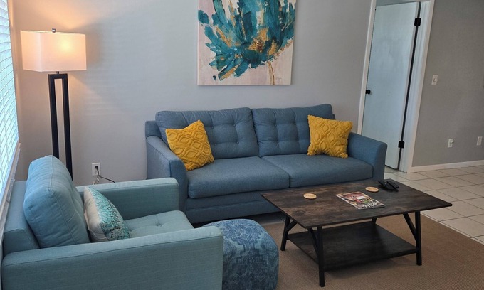 Saint Augustine Shores House | Cozy, comfy, quiet entire home in St. Augustine Close to beaches and downtown