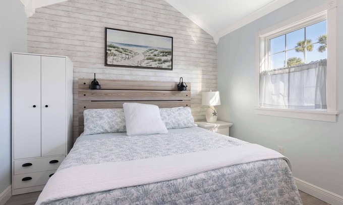 Sebastian Apartment | Cozy Condo in Sebastian!
