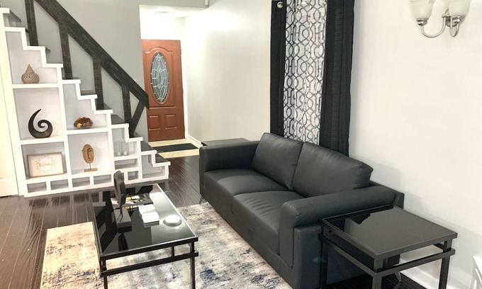 Tougaloo Condo | 🏡 Cozy Condo Sleep 6! Close to Shopping & Downtown