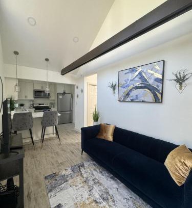 Brownsville Apartment | Cozy Condo