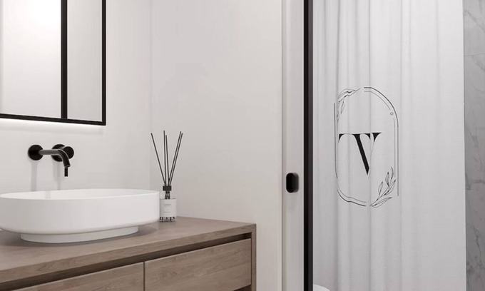 Kissimmee Hotel | Cozy Contemporary Room w/Private Bath – Close to Disney Parks