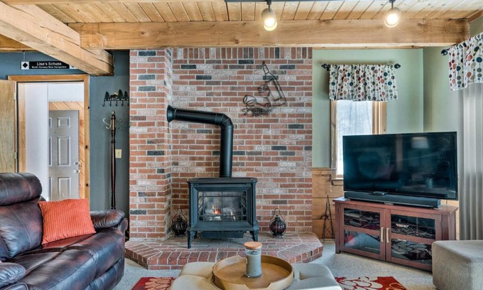 Intervale House | Cozy Conway Area Home about 4 Mi to Cranmore Mountain!
