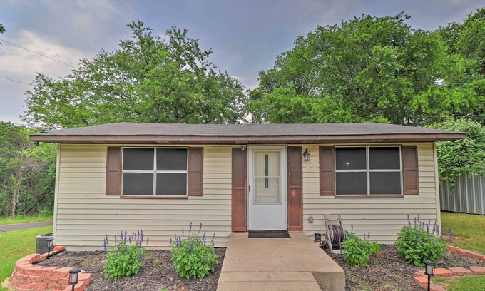 Belton Cottage | Cozy Cottage ~ 1 Mi to Stillhouse Hollow Lake