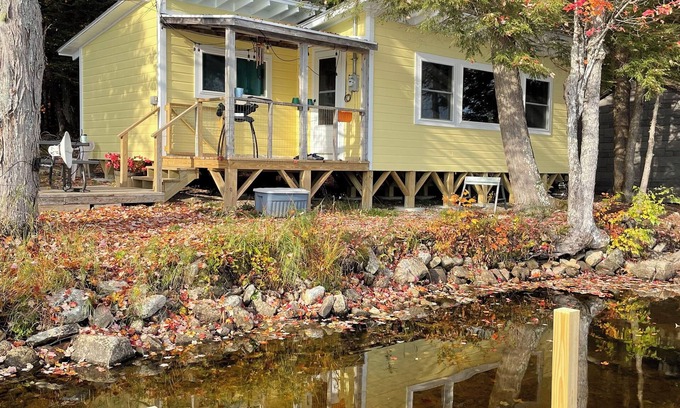 Lincoln Cottage | Cozy cottage in charming Lincoln, ME with AC