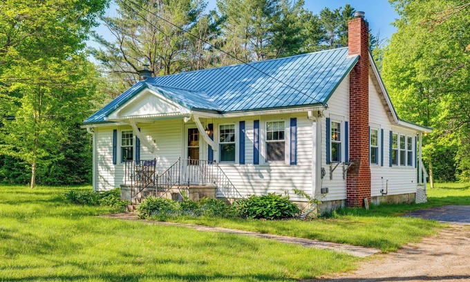 Bethlehem Cottage | Cozy Cottage: Near Ski Bretton Wood & Franconia