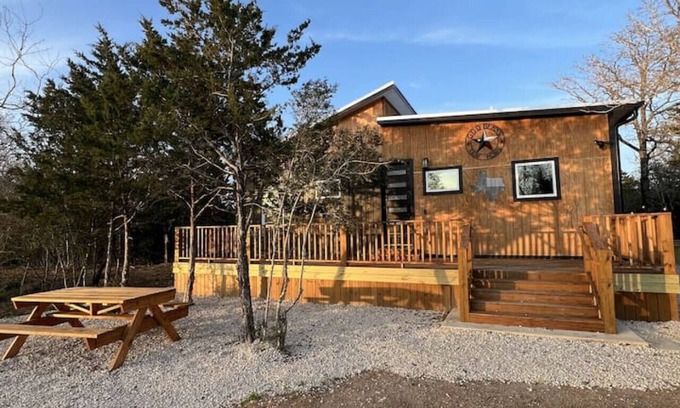 Cedar Creek House | Cozy Cottage Retreat in Nature