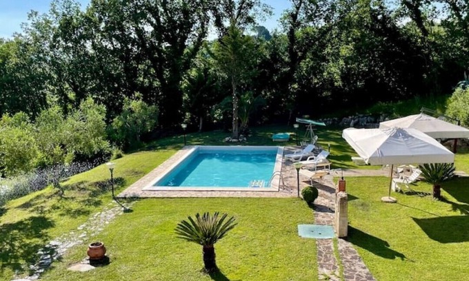 Sant'Agata de'Goti Villa | Cozy Country Villa with Pool and Large Outdoor Patio Donna Romina