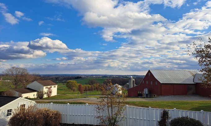 Washington Boro House | Cozy Country Retreat With River Views & Hot Tub, Near Lancaster PA Sleeps 8