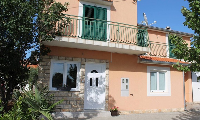 Bristane Apartment | Cozy countryside apartment in Bristane