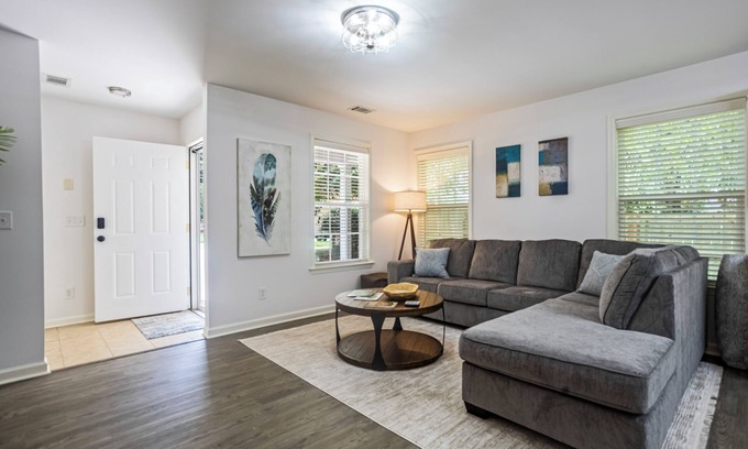 Aiken House | Cozy Downtown Aiken