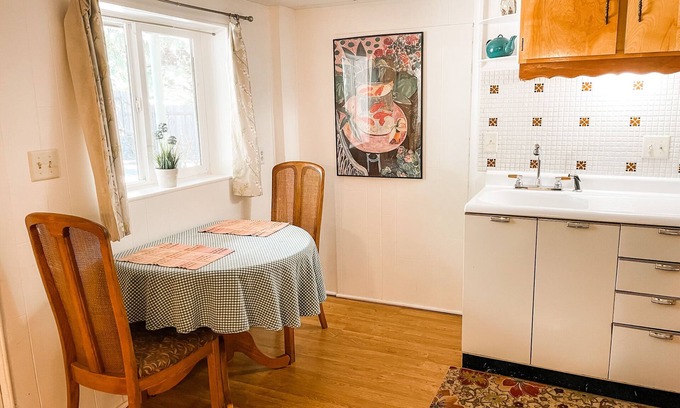 Nevada City Apartment | Cozy Downtown Cottage w Parking