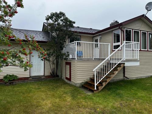 Williams Lake Bed & Breakfast | Cozy Farmhouse B&B Retreat