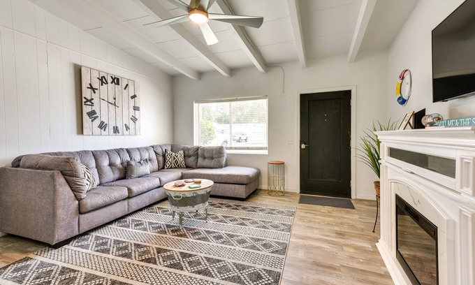 Fort Walton Beach House | Cozy Fort Walton Beach Escape w/Private Patio!