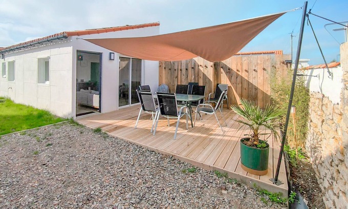 LʼAiguillon-sur-Mer House | Cozy home in L'Aiguillon la Presqu'ile