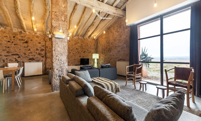 Fraga Cottage | Cozy Fraga Country Escape