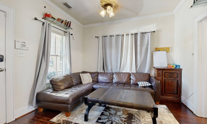 San Jacinto House | Cozy Galveston home with kitchen, living area, balcony, WIFI, great location