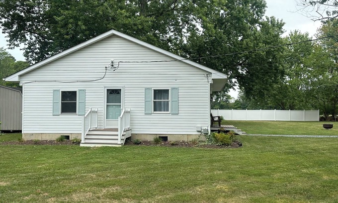 Wittman House | Cozy getaway! Centrally located between St. Michaels and Tilghman Islandnn