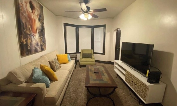 Detroit House | Cozy Holcomb Haven – 3BR Comfort