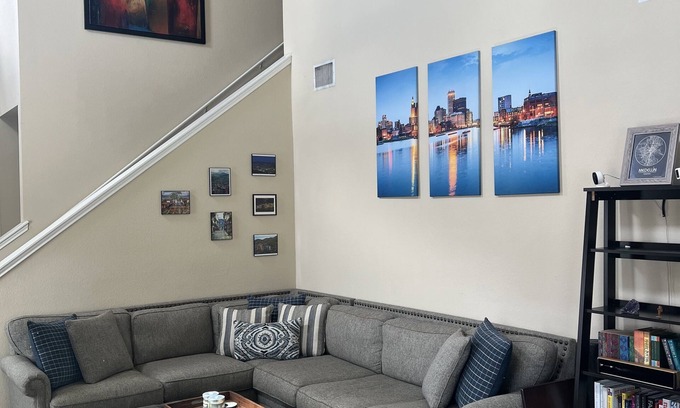 Austin House | Cozy Home: 9 Miles from Circuit of the Americas