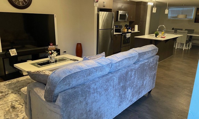 Auburn Bay Condo | Cozy home