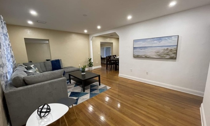 West Little Havana House | Cozy home, centrally located!