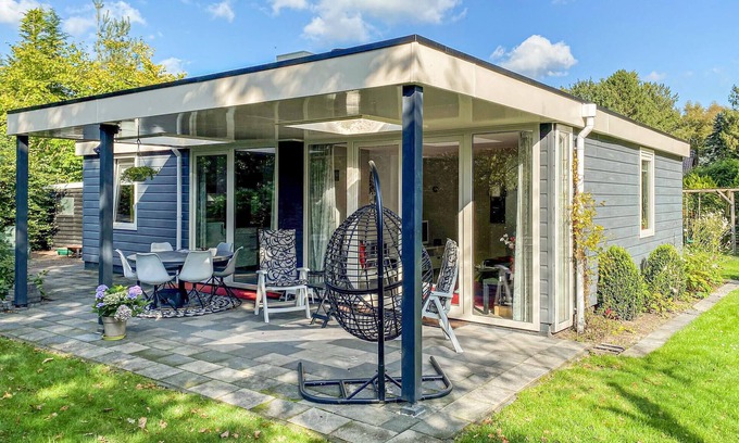 Eext House | Cozy home in Eext with kitchen