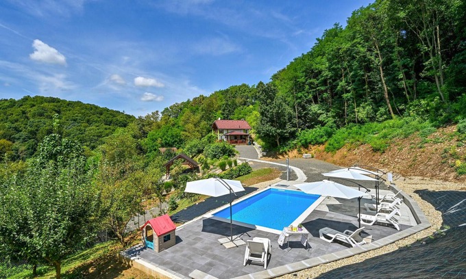 Varazdinske Toplice House | Cozy home in Martinkovec with WiFi