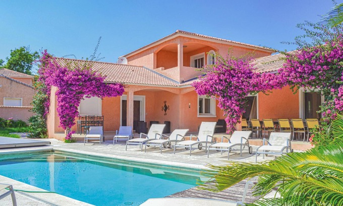 Moriani-Plage House | Cozy home in Moriani Plage with WiFi