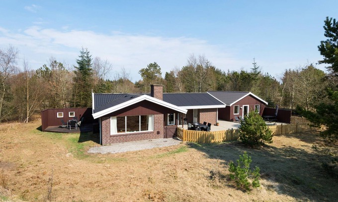 Houstrup House | Cozy home in Nørre Nebel with sauna