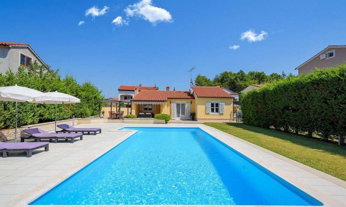 Porec House | Cozy home in Porec with WiFi