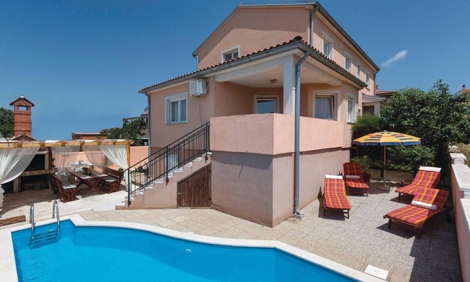 Sikici House | Cozy home in Pula with kitchen