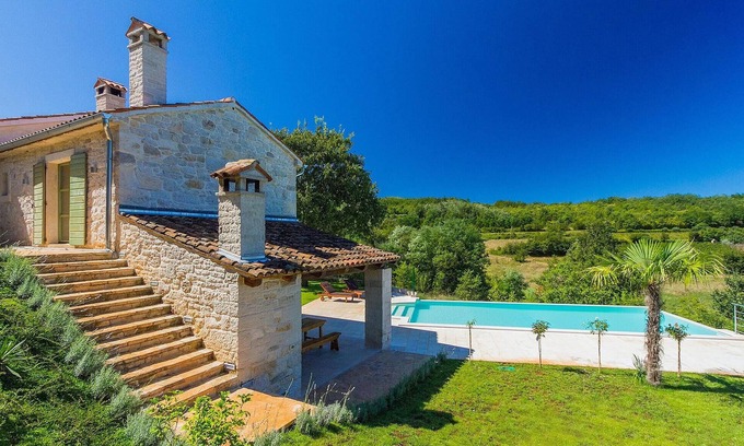 Rakotule House | Cozy home in Rakotule