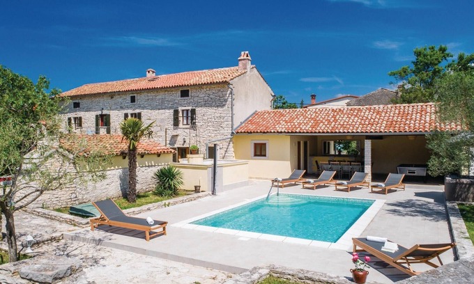 Jursici House | Cozy home in Skicini with sauna