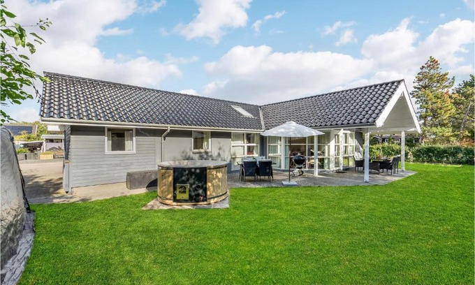 Store Kongsmark House | Cozy Home In Slagelse With Kitchen