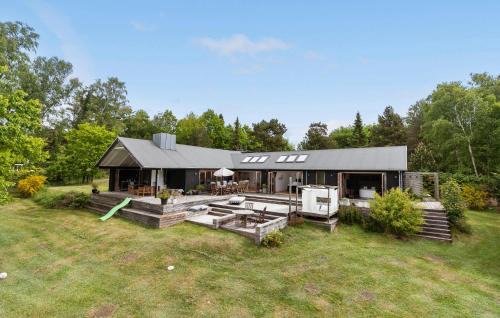Vejby House | Cozy Home In Vejby With Sauna