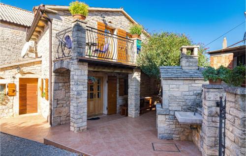 Modrusani House | Cozy Home In Zminj With Kitchen