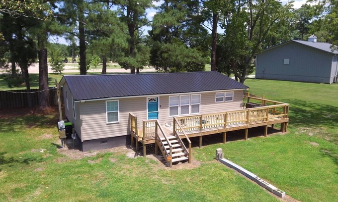 Vandemere House | Cozy Home near the Beautiful Bay River