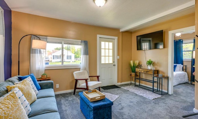 Saginaw House | Cozy Home with Backyard about 3 Mi to Downtown Saginaw!