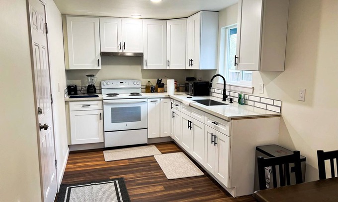 Potlatch House | Cozy Hoodsport Duplex: 1BR 1BA-B