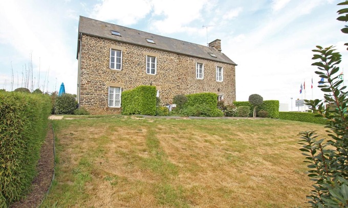 Brecey Cottage | Cozy house in Brécey with WiFi and terrace