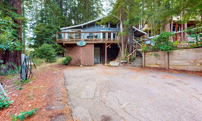 Anchor Bay House | Cozy House with Ocean Views, Private Hot Tub & Beach Access Nearby