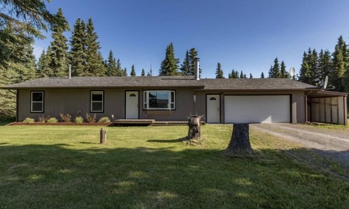 Kenai House | Cozy Kenai Home Close to Fishing!